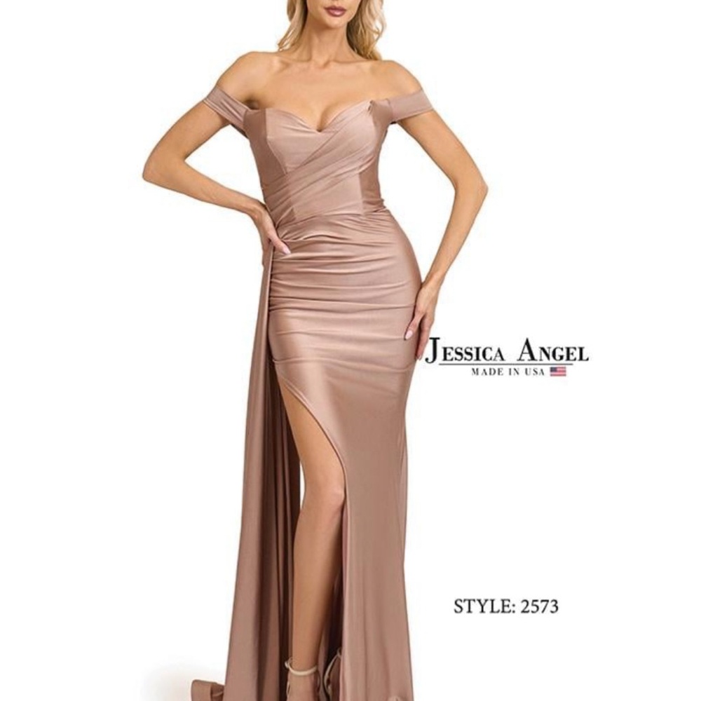 Jessica Angel Women's Off-Shoulder Evening Dress - RoseGold